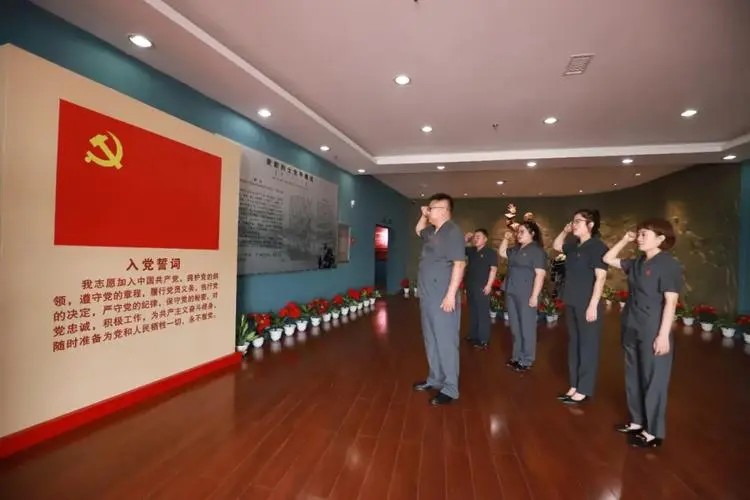 热烈欢迎中国电子商会副秘书长、消费保董事长王福山莅临盈科律师事务所
