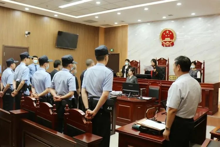 海勤荣誉 | 张庆华律师荣获钱伯斯榜单“业界贤达”,海勤所及海勤律师荣登榜单